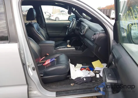 2019 Toyota Tacoma Trd Sport z USA, uszkodzony, nr VIN 3TMCZ5AN9KM233899